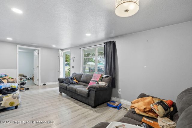 22 N Melbourne Street, Beverly Hills, FL 34465