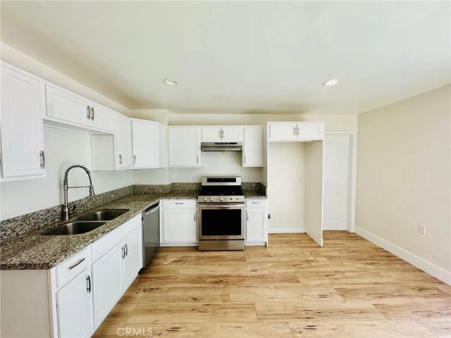 2804 Elmwood, Bakersfield, CA 93305