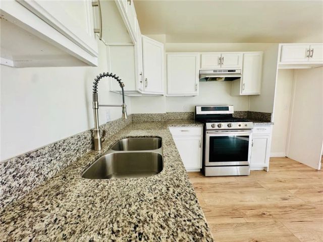 2804 Elmwood, Bakersfield, CA 93305