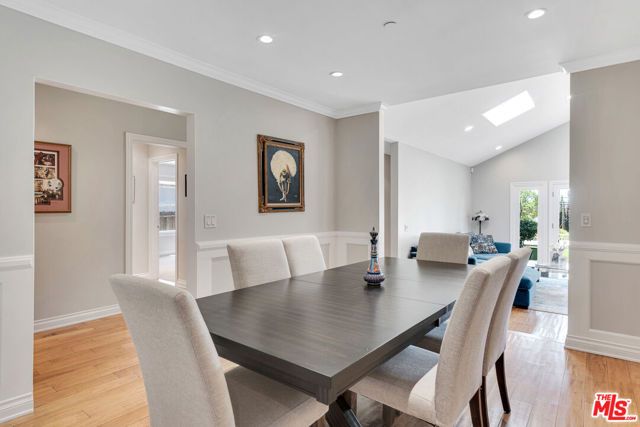 3733 Willowcrest Avenue, Studio City (los Angeles), CA 91604