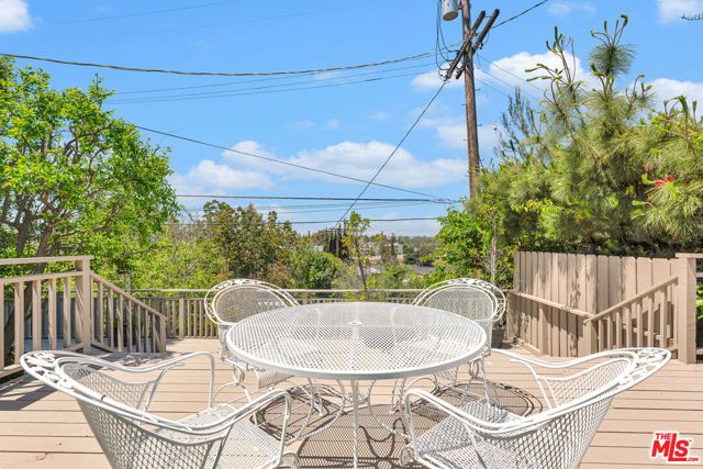 3733 Willowcrest Avenue, Studio City (los Angeles), CA 91604