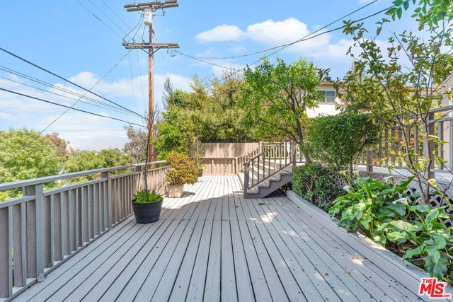 3733 Willowcrest Avenue, Studio City (los Angeles), CA 91604