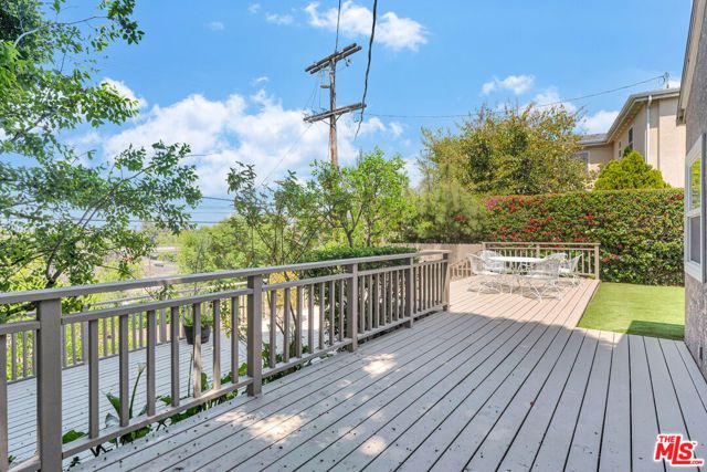 3733 Willowcrest Avenue, Studio City (los Angeles), CA 91604