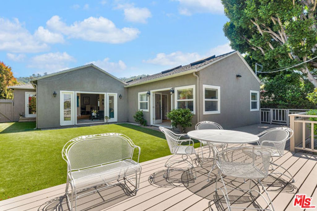 3733 Willowcrest Avenue, Studio City (los Angeles), CA 91604