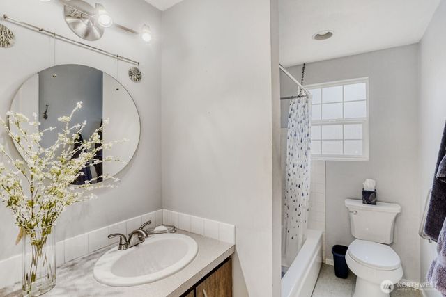 8106 55th Avenue NE, Marysville, WA 98270