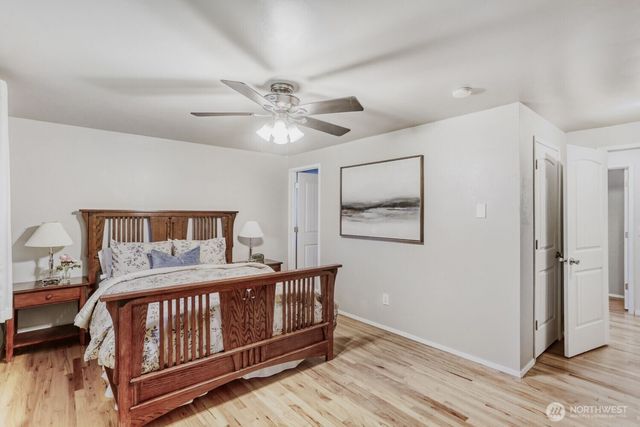 8106 55th Avenue NE, Marysville, WA 98270