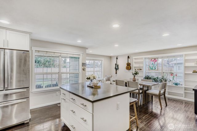 8106 55th Avenue NE, Marysville, WA 98270