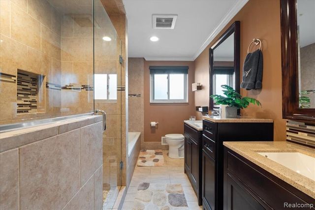 21076 Masch Avenue, Warren, MI 48091