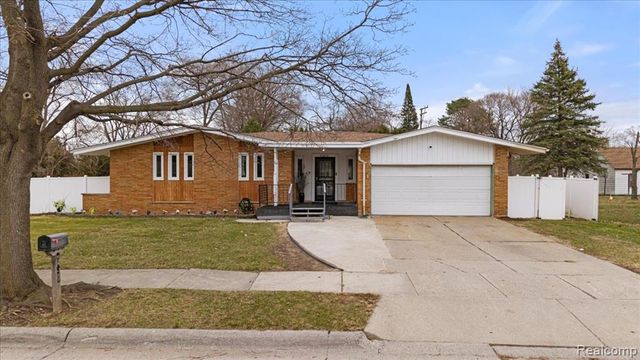 21076 Masch Avenue, Warren, MI 48091