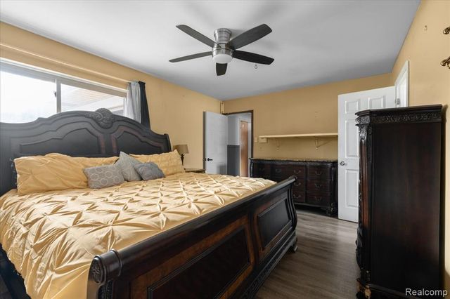 21076 Masch Avenue, Warren, MI 48091