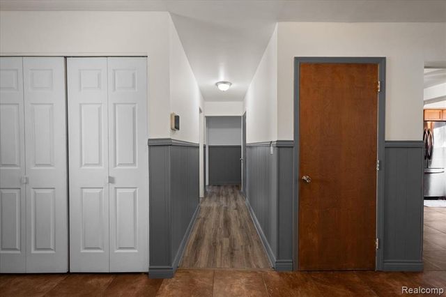 21076 Masch Avenue, Warren, MI 48091