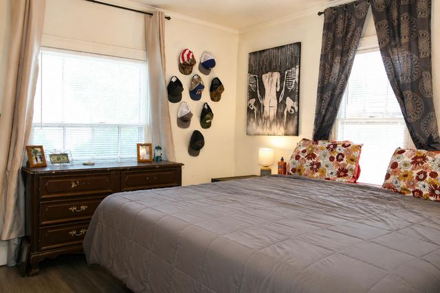 2542 N Kellett Avenue, Springfield, MO 65803