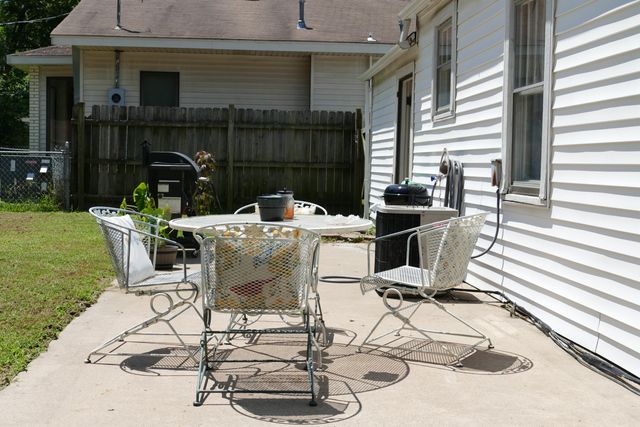 2542 N Kellett Avenue, Springfield, MO 65803