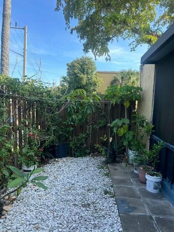 5601 Blueberry Court 157, Lauderhill, FL 33313
