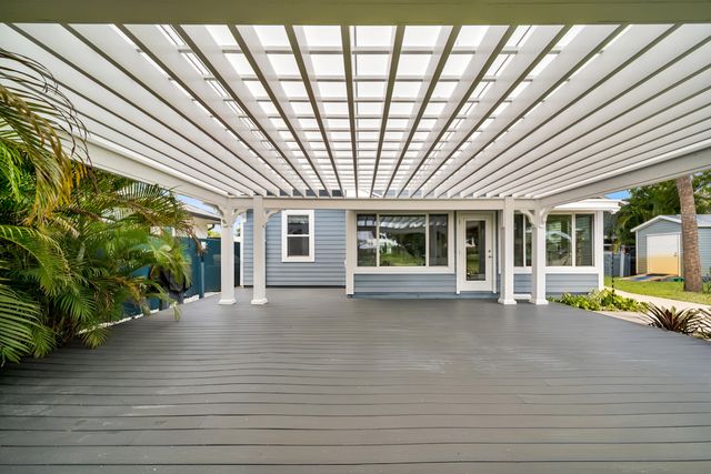 1408 N Lakeside Drive, Lake Worth Beach, FL 33460