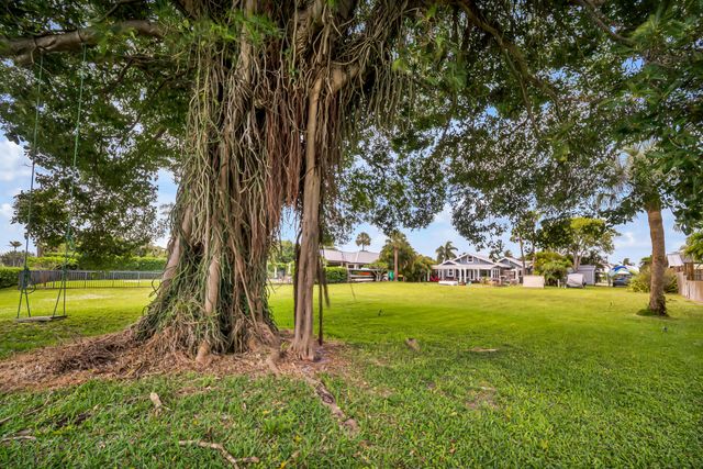 1408 N Lakeside Drive, Lake Worth Beach, FL 33460