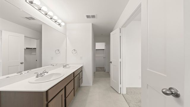 1894 Indigo Lane 15, Heartland, TX 75114
