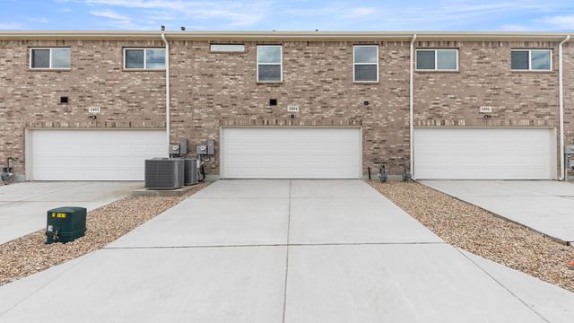 1894 Indigo Lane 15, Heartland, TX 75114