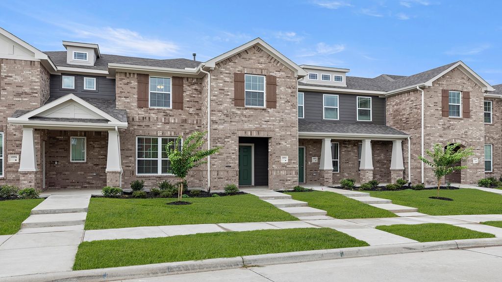 1894 Indigo Lane 15, Heartland, TX 75114