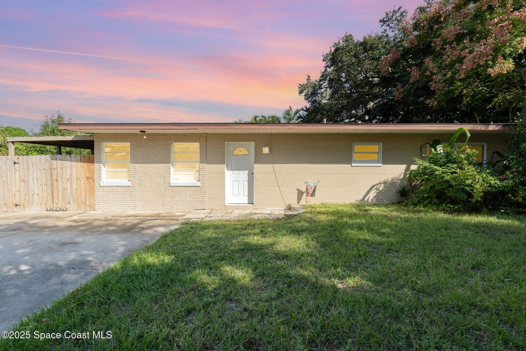 1137 Delmar Terrace NE, Palm Bay, FL 32905