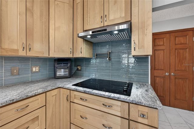 2501 BARRY DRIVE, Deltona, FL 32725