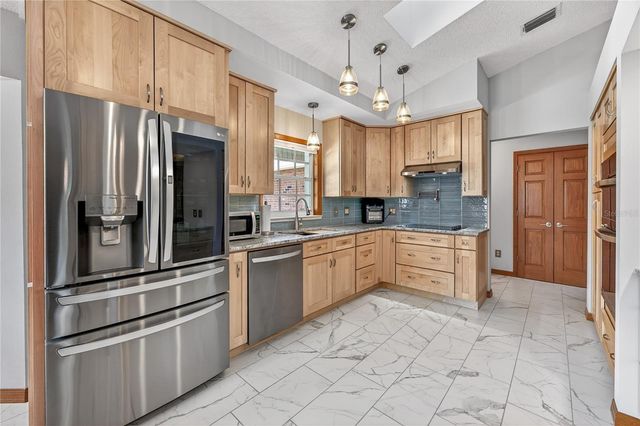 2501 BARRY DRIVE, Deltona, FL 32725