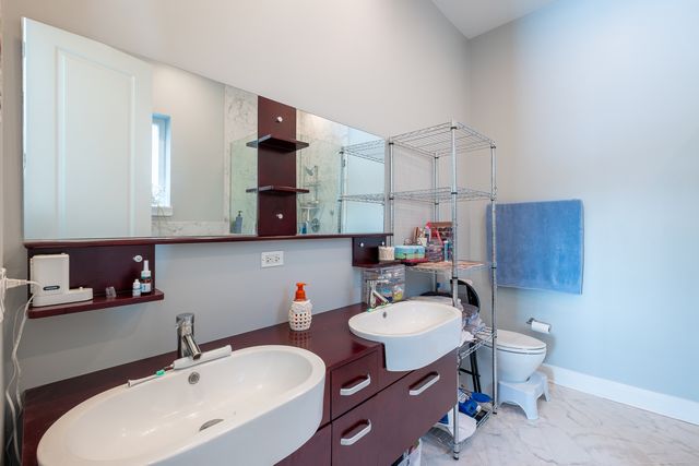3559 W MONTROSE Avenue 4E, Chicago, IL 60618
