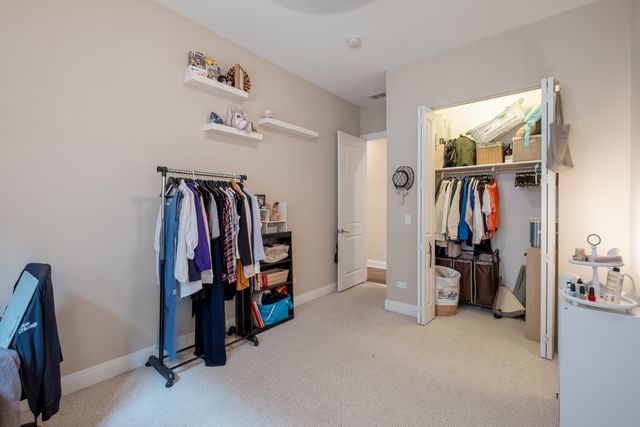 3559 W MONTROSE Avenue 4E, Chicago, IL 60618
