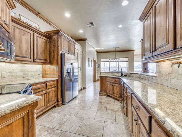 15928 248th Street, Blanchard, OK 73010