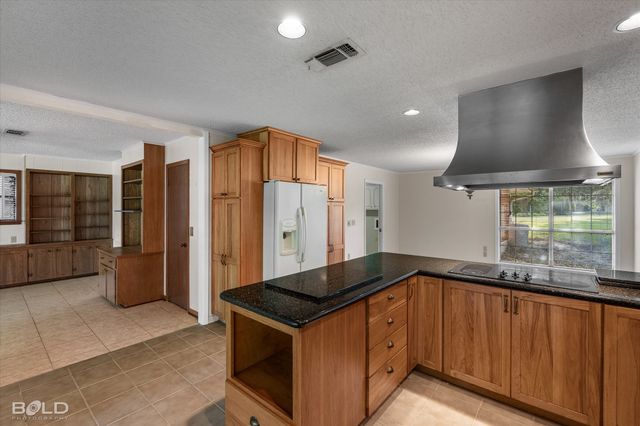 321 Evangeline Drive, Elm Grove, LA 71051