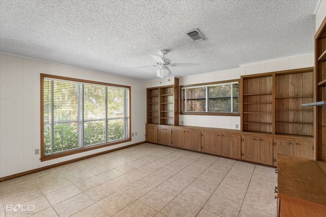 321 Evangeline Drive, Elm Grove, LA 71051