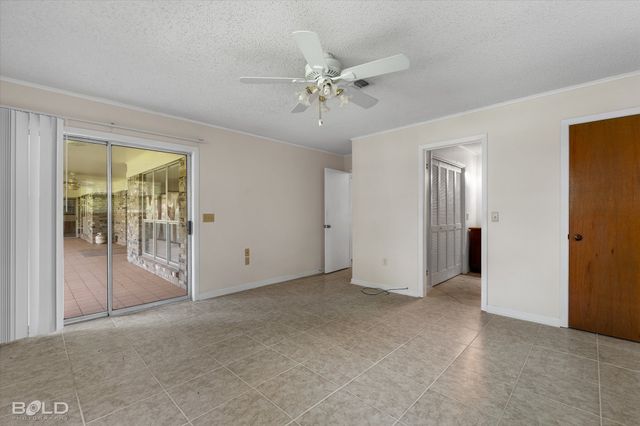 321 Evangeline Drive, Elm Grove, LA 71051