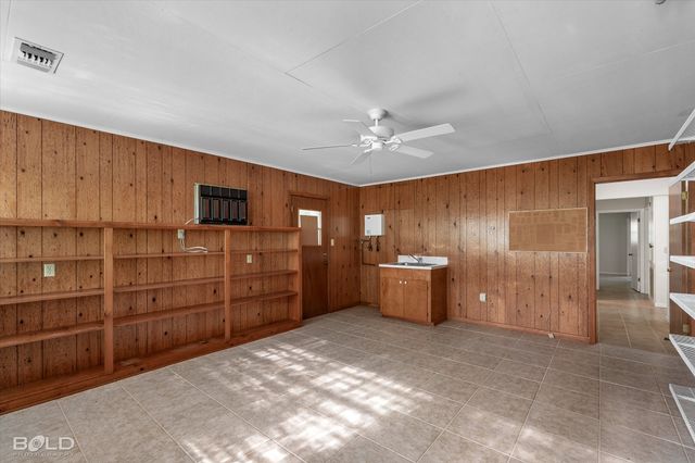 321 Evangeline Drive, Elm Grove, LA 71051