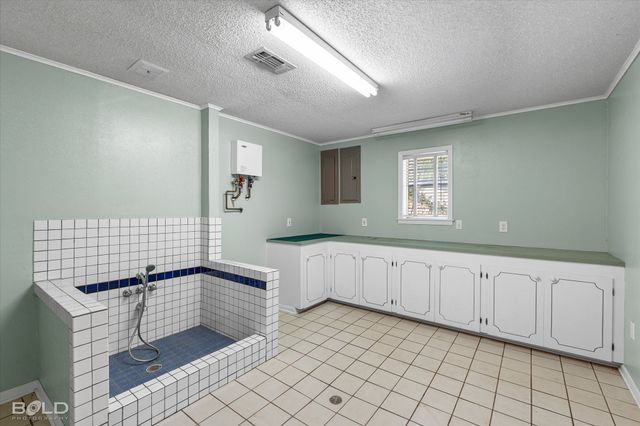 321 Evangeline Drive, Elm Grove, LA 71051