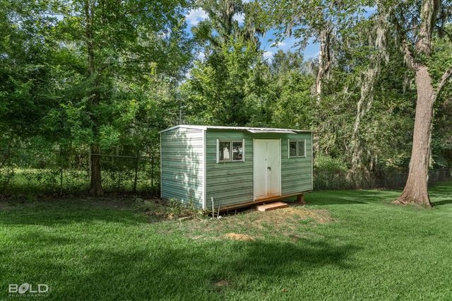 321 Evangeline Drive, Elm Grove, LA 71051