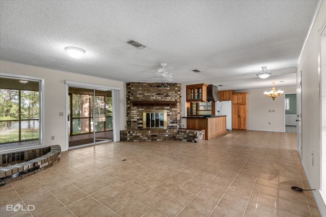 321 Evangeline Drive, Elm Grove, LA 71051