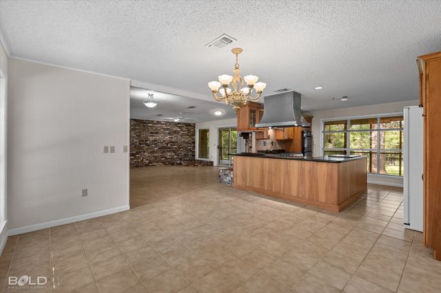 321 Evangeline Drive, Elm Grove, LA 71051