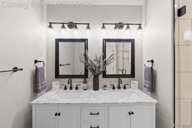 2096 Mozart Avenue, Davison Township, MI 48423