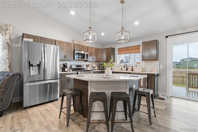 2096 Mozart Avenue, Davison Township, MI 48423