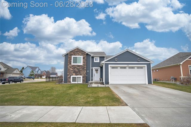 2096 Mozart Avenue, Davison Township, MI 48423