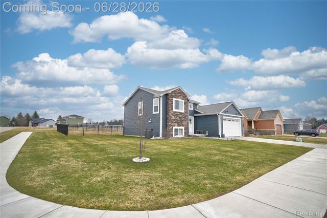 2096 Mozart Avenue, Davison Township, MI 48423