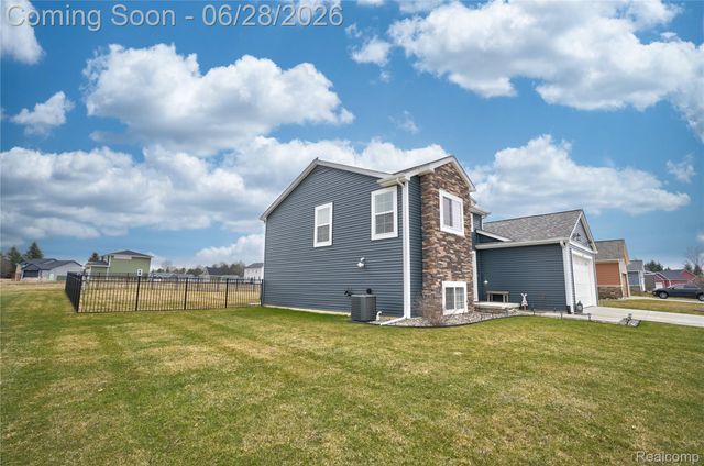 2096 Mozart Avenue, Davison Township, MI 48423