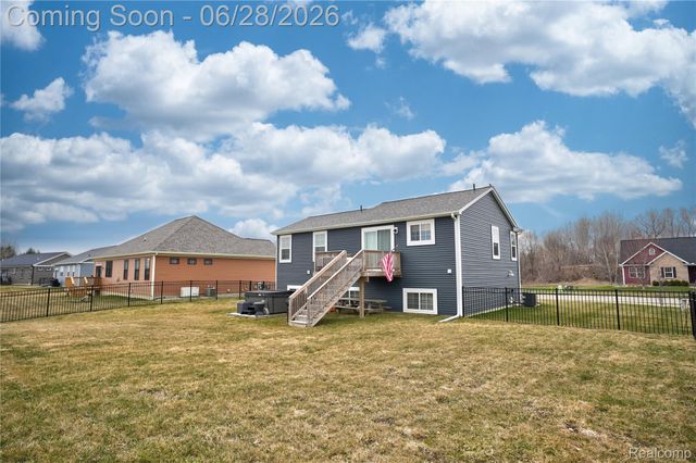 2096 Mozart Avenue, Davison Township, MI 48423