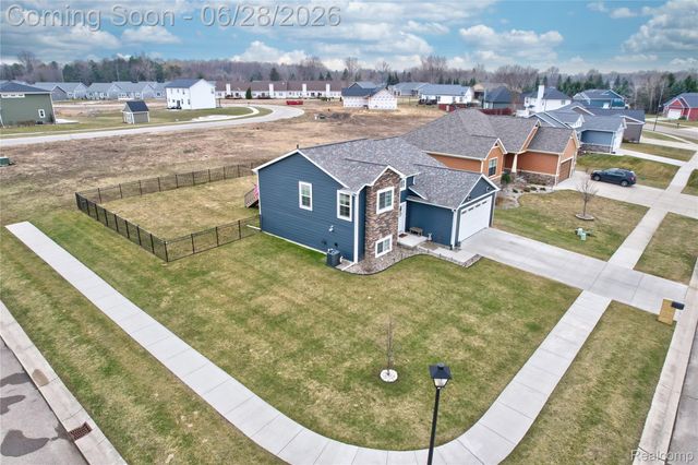 2096 Mozart Avenue, Davison Township, MI 48423
