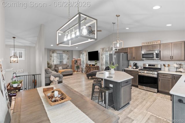 2096 Mozart Avenue, Davison Township, MI 48423