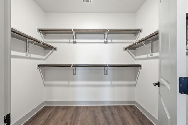 1950 Winrock Boulevard b2, Houston, TX 77057