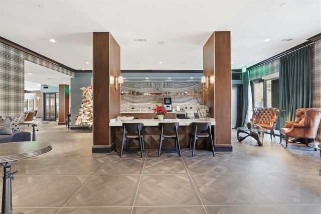 1950 Winrock Boulevard b2, Houston, TX 77057