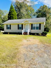 139 Slade Road, Pantego, NC 27860