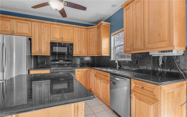 4031 Stowaway LN, Portsmouth, VA 23703