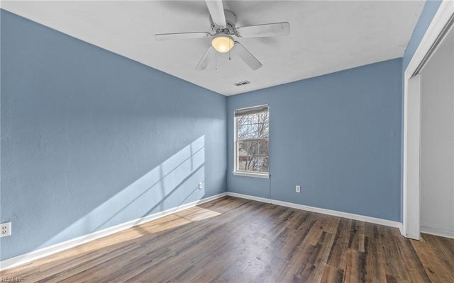 4031 Stowaway LN, Portsmouth, VA 23703